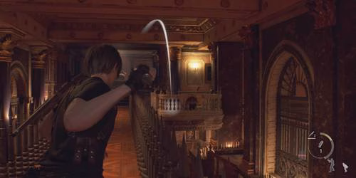 Leon lan&ccedil;a uma Granada de Luz em Resident Evil 4 remake